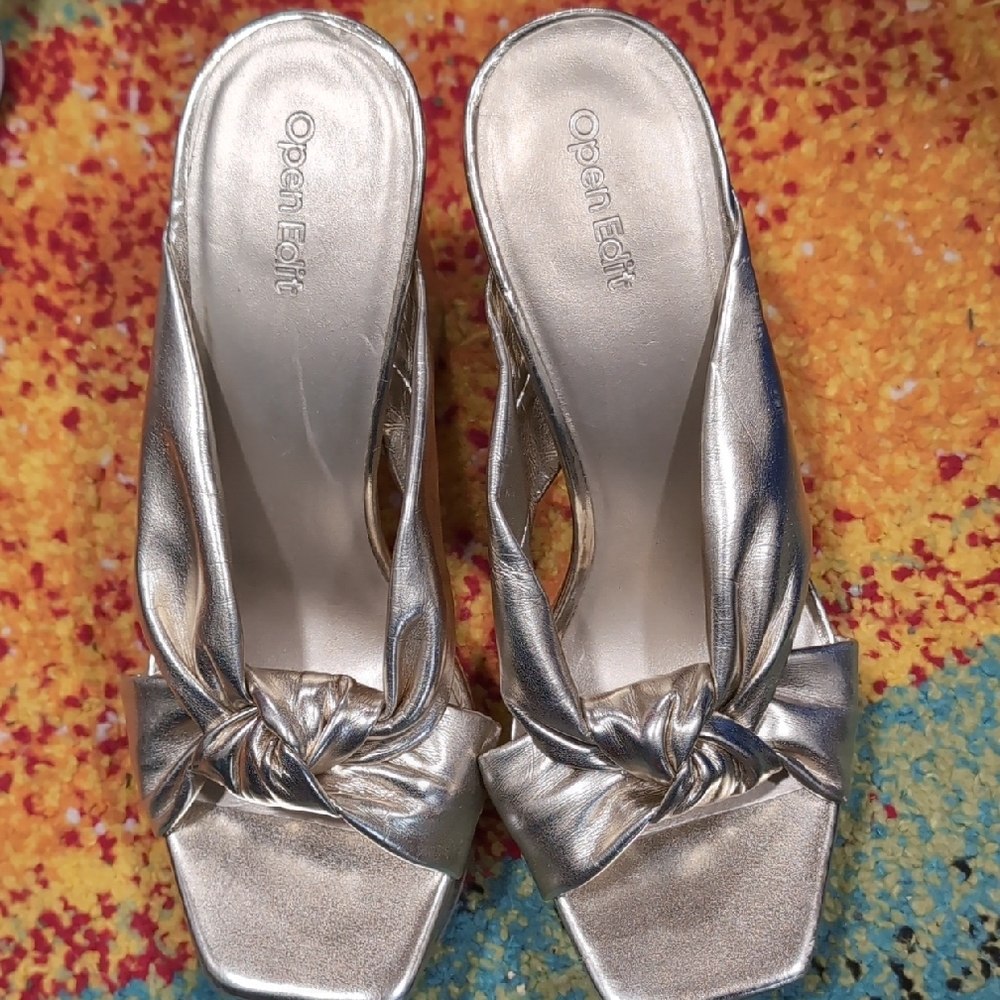 Open Edit Women's gold Heels